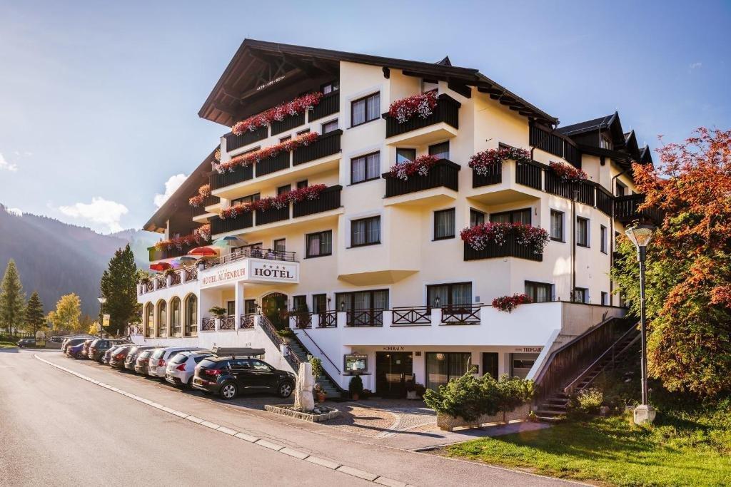 Hotel Garni Alpenruh-Micheluzzi แซร์เฟาส์ ภายนอก รูปภาพ