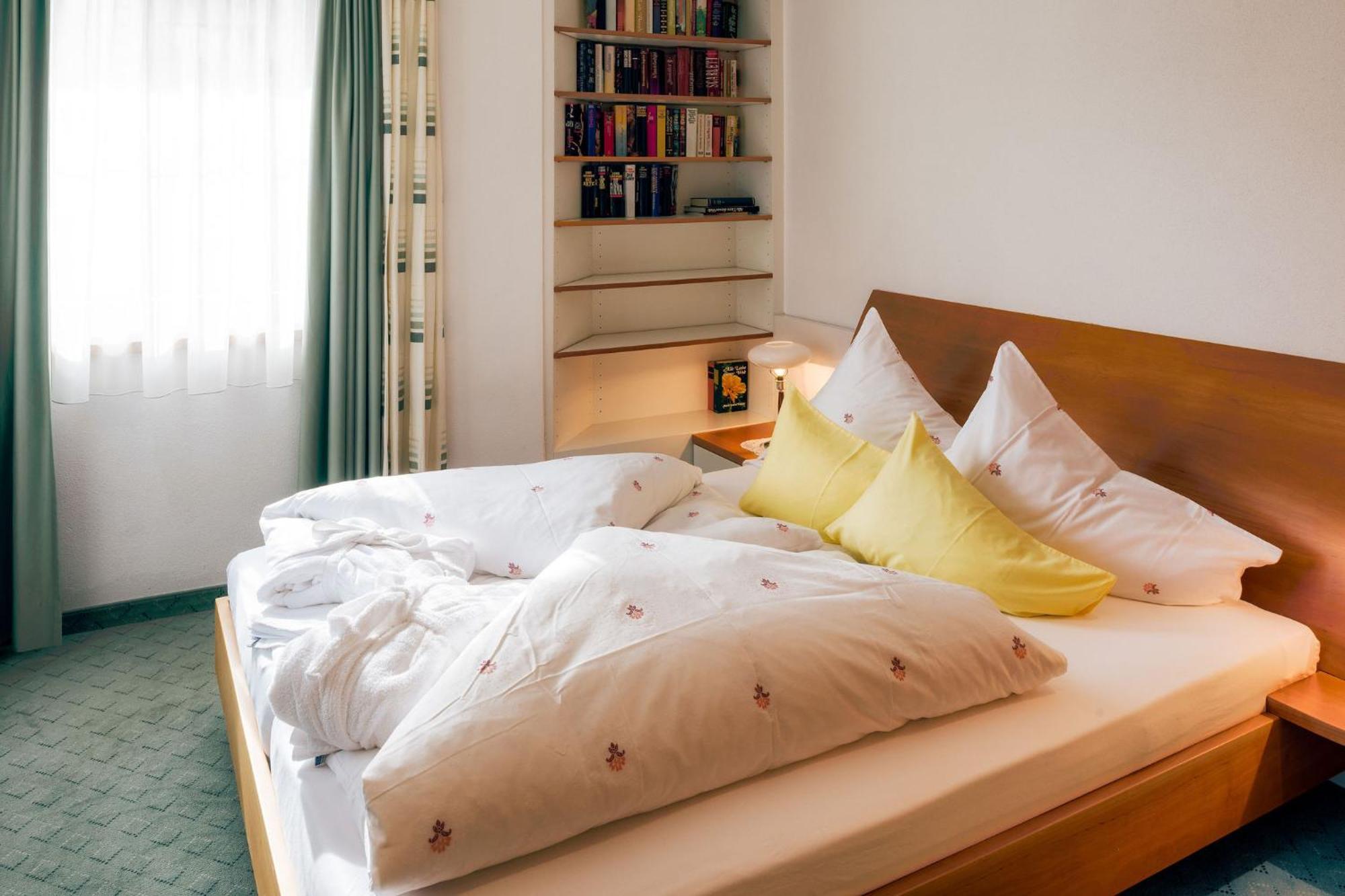 Hotel Garni Alpenruh-Micheluzzi แซร์เฟาส์ ภายนอก รูปภาพ
