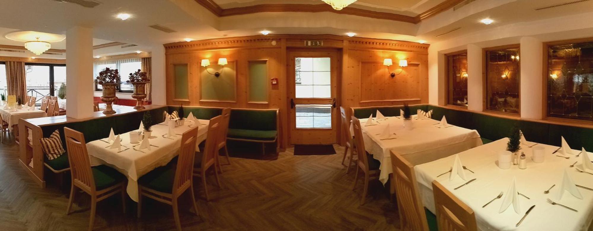 Hotel Garni Alpenruh-Micheluzzi แซร์เฟาส์ ภายนอก รูปภาพ