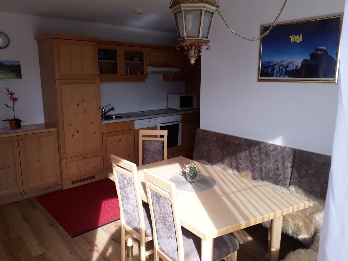 Hotel Garni Alpenruh-Micheluzzi แซร์เฟาส์ ภายนอก รูปภาพ